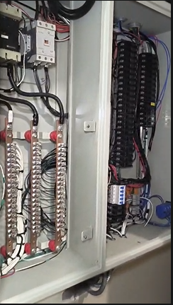 Tablero eléctrico Mas Musika instalado por Nevazul