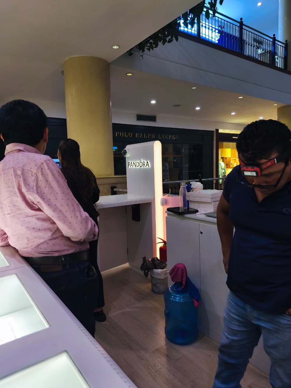 Instalación de equipos técnicos en Pandora